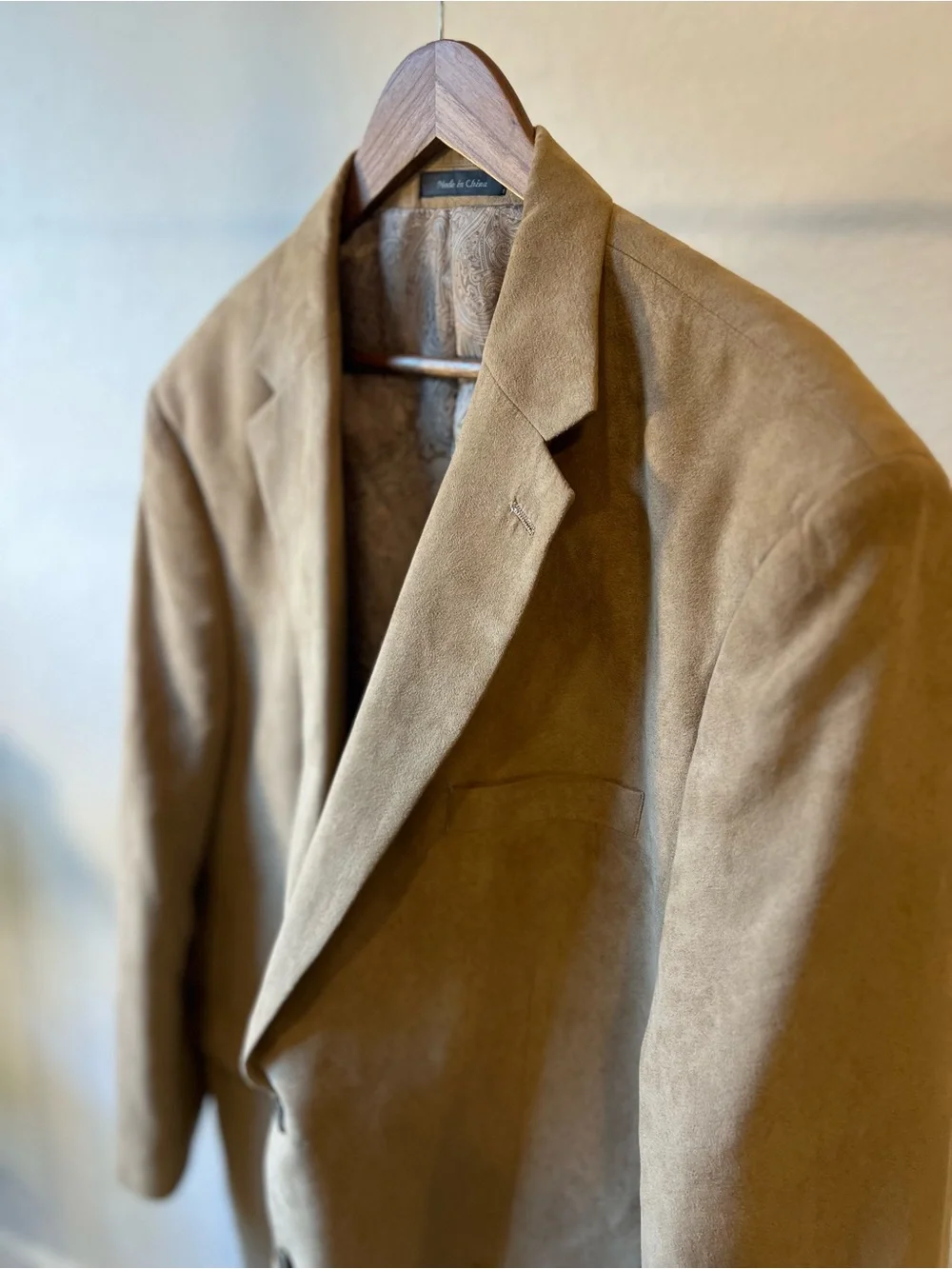 Chaps Faux Suede Blazer Mens Size 48L Camel Tan Paisley Lined Sport Coat